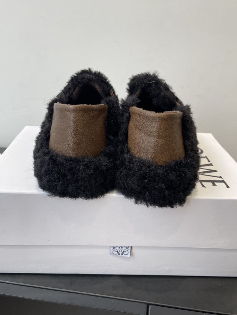 L0ew* slippers